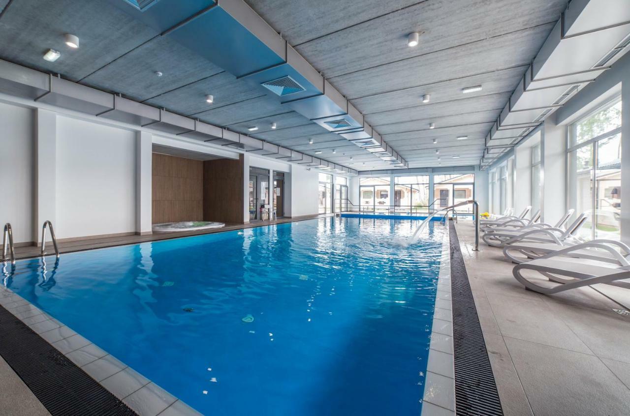Family-Holiday Spa&Resort Дзивновек Экстерьер фото